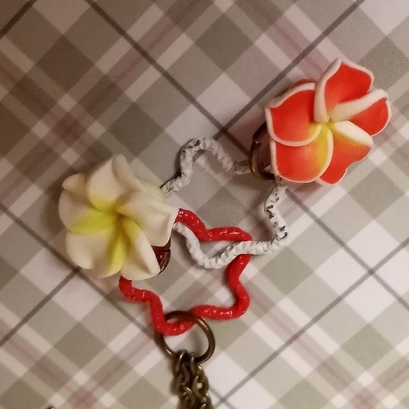 Home made/handmade Metal Dangle Stud Earrings with Acrylic Flowers #39 - Picture 6 of 15